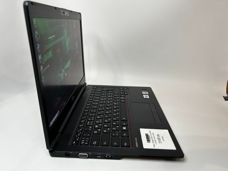 Фото Ноутбук Fujitsu Lifebook U7410 14" FHD IPS (1920*1080) Intel&reg;Core i5-10210U (1,6 GHz up to 4,2 GHz) 4 ядра 8 потоків DDR4 8 GB SSD 256 GB Intel&reg; UHD Graphics for 10th Gen (Вживаний) DSFF024851-03,