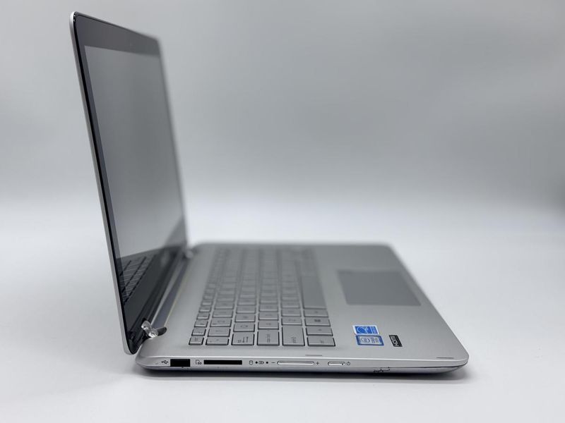 Фото Ноутбук - трансформер ASUS Q304UAK 2-in-1 13.3" Сенсорний FHD IPS (1920*1080) Intel&reg;Core i5-7200U (2,5 GHz up to 3,1 GHz) 4 потоки DDR4 8 GB HDD 128 GB Intel&reg; HD Graphics 620 ( Вживаний ) GBNOCX12K447459,
