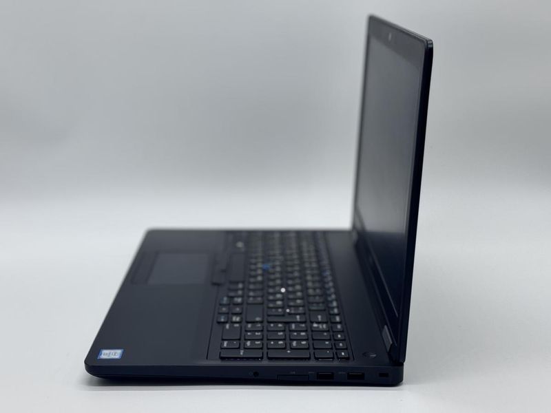 Фото Ноутбук Dell Latitude E5570 15,6" FHD IPS (1920*1080) Intel&reg;Core i5-6440HQ (2,6 GHz up to 3,5 GHz) 4 ядра 4 потоки DDR4 8 GB SSD 128 GB Intel&reg;HD Graphics 530 (Вживаний) CY5GNC2,