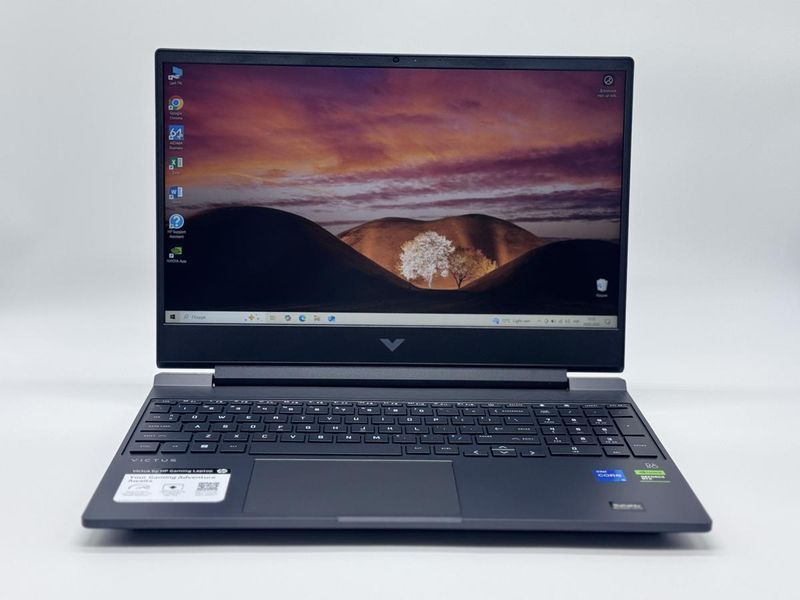 Фото Ноутбук HP Victus 15-fa1082wm 15.6 FHD IPS (1920*1080) 144Hz Intel&reg;Core i5-13420H (3,4 GHz up to 4,6 GHz) 8 ядер 12 потоків DDR4 8 GB SSD 128 GB NVIDIA GeForce RTX 4050 6 GB ( Вживаний ) 5CD4314FYM,