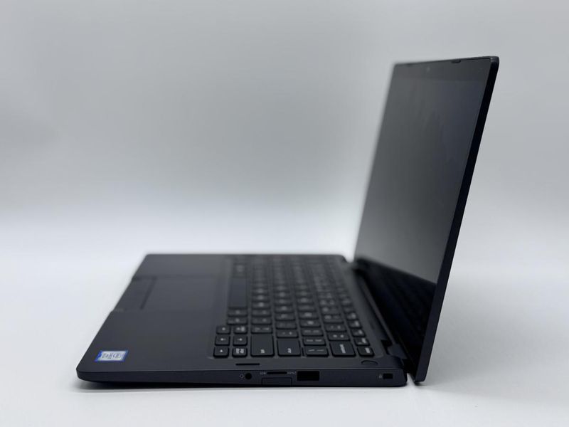 Фото Ноутбук Dell Latitude 5300 2-IN-1 13,3" FHD IPS (1920*1080) Intel&reg;Core i7-8665U (1,9 GHz up to 4,8 GHz) 4 ядра 8 потоків DDR4 16 GB SSD 256 GB Intel&reg; UHD Graphics 620 (Вживаний) BGZZHW2,