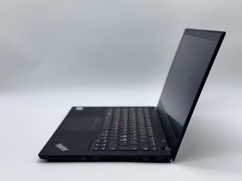 Фото Ноутбук Lenovo ThinkPad T490 14" FHD IPS (1920*1080) Intel&reg;Core i5-8265U (1,6 GHz up to 3,9 GHz) 4 ядра 8 потоків DDR4 8 GB SSD 128 GB Intel&reg;UHD Graphics 620 (Вживаний) 20N2-005VMX,