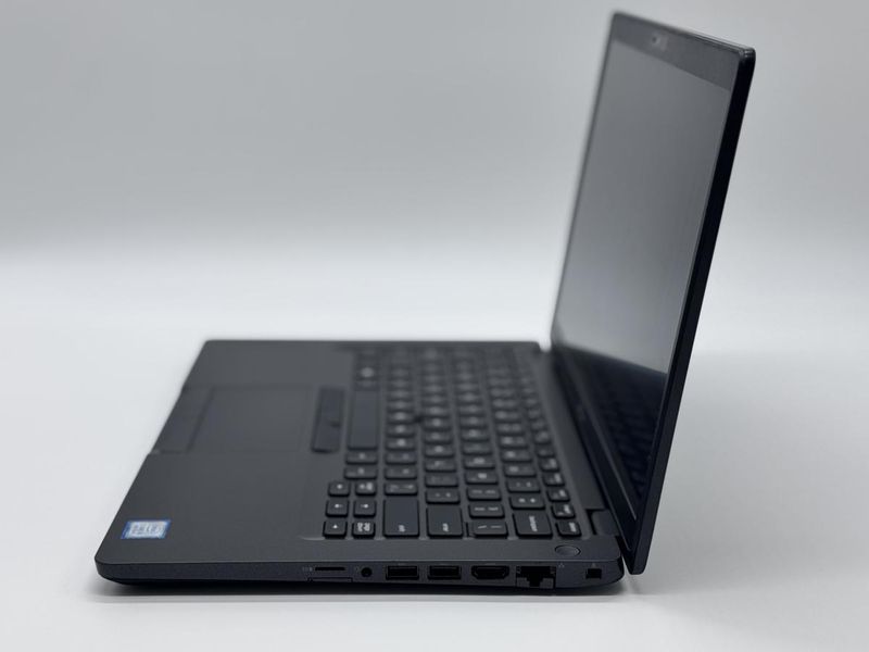 Фото Ноутбук Dell Latitude 5400 14" FHD IPS (1920*1080) Intel&reg;Core i5-8365U (1,6 GHz up to 4,1 GHz) 4 ядра 8 потоків DDR4 8 GB SSD 256 GB Intel&reg;UHD Graphics 620 (Вживаний) 5S9Q533,