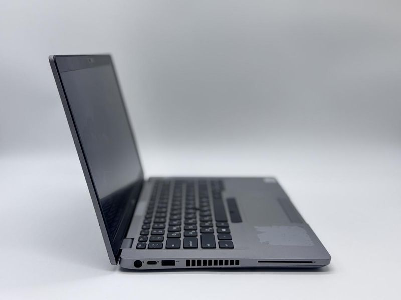 Фото Ноутбук Dell Latitude 5410 14" FHD IPS (1920*1080) Intel&reg;Core i7-10610U (1,8 GHz up to 4,9 GHz) 4 ядра 8 потоків DDR5 8 GB SSD 256 GB Intel&reg; UHD Graphics ( Вживаний ) FWCQDB3-03,