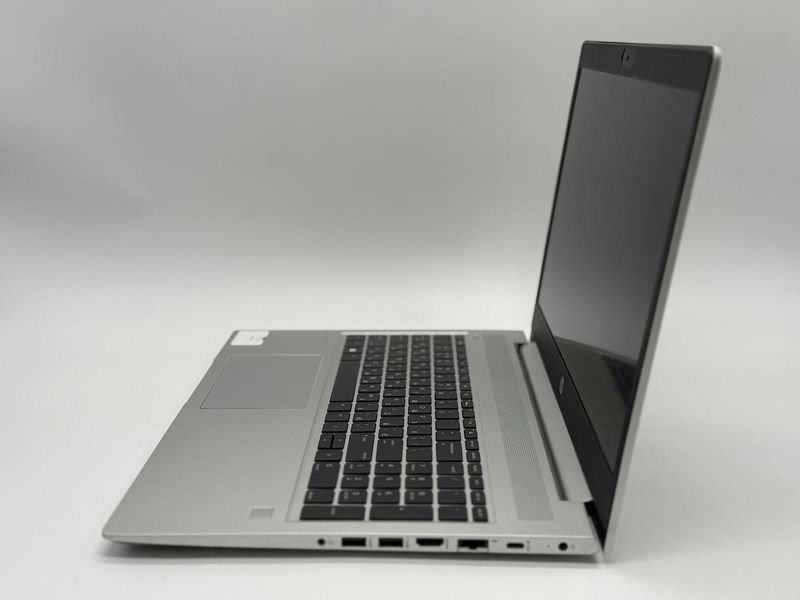 Фото Ноутбук HP ProBook 455 G7 15,6" FHD IPS (1920*1080)	AMD Ryzen 5 4500U (2,3 GHz up to 4,0 GHz) 6 ядер 6 потоків DDR4 8 GB SSD 256 GB AMD Radeon RX Vega 6 ( Вживаний ) 5CDTZIPNJY,