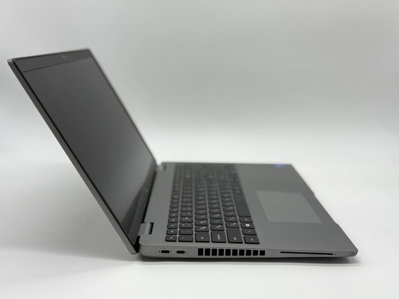 Фото Ноутбук Dell Latitude 5520 15,6" FHD IPS (1920*1080) Intel&reg; Core&trade; i5-1145G7 (2,6 GHz up to 4,4 GHz) 4 ядра 8 потоків DDR4 8 GB SSD 256 GB Intel&reg; Iris&reg; Xe Graphics ( Вживаний ) 4567dctdtc7r65,