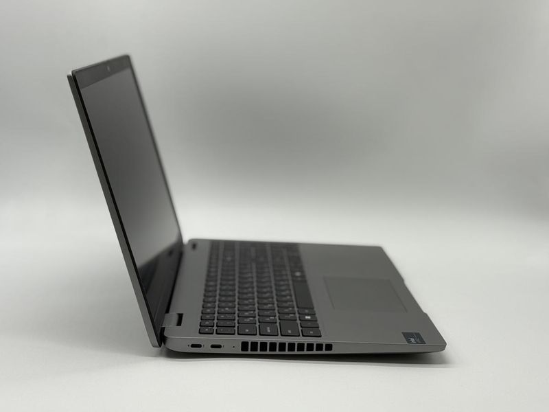 Фото Ноутбук Dell Latitude 5550 15,6" FHD IPS (1920*1080) Intel&reg; Core Ultra 5 135U (2,1 GHz up to 4,4 GHz) 12 ядер 14 потоків DDR5 16 GB SSD 256 GB Intel&reg; Graphics 7JR3J64,