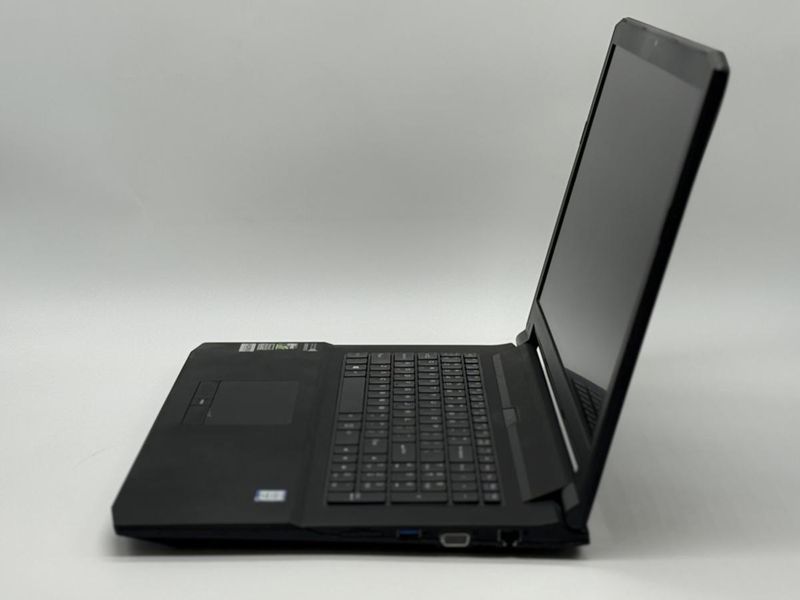 Фото Ноутбук Clevo N170RD1 17.3" FHD IPS (1920*1080) Intel&reg; Core i7-6700HQ (2,6 GHz up to 3,5 GHz) 4 ядра 8 потоків DDR4 16 GB SSD 512 GB Intel&reg; HD Graphics 530 + NVIDIA GeForce GTX 960M 2 GB ( Вживаний ) 8G02SC059757,