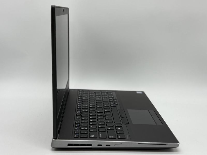 Фото Ноутбук Dell Precision 7540 15.6 FHD IPS (1920*1080) Intel&reg; Core i5-9400H (2,5 GHz up to 4,3 GHz) 4 ядра 8 потоків DDR4 32 GB SSD 512 GB Intel&reg; UHD Graphics 630 + Nvidia Quadro T1000 4 GB ( Вживаний ) 83QTD43-1,