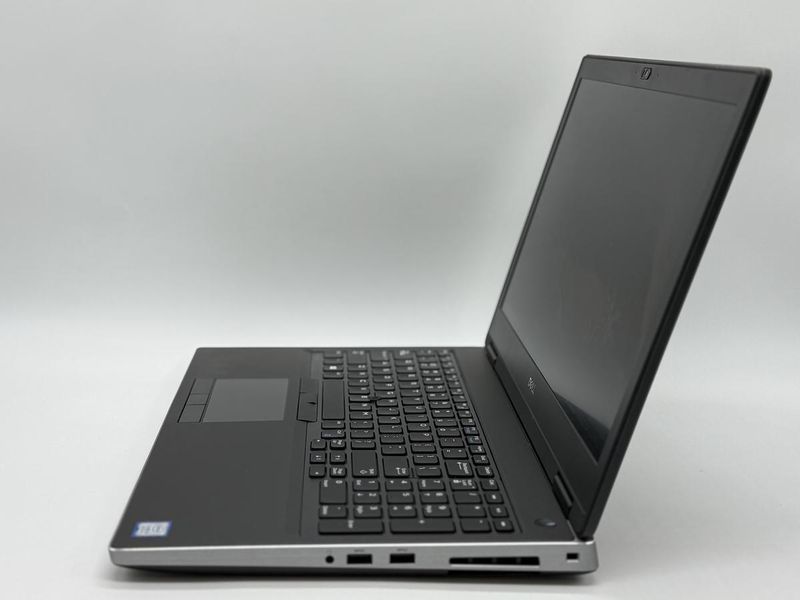Фото Ноутбук Dell Precision 7540 15.6 FHD IPS (1920*1080) Intel&reg; Core i5-9400H (2,5 GHz up to 4,3 GHz) 4 ядра 8 потоків DDR4 32 GB SSD 512 GB Intel&reg; UHD Graphics 630 + Nvidia Quadro T1000 4 GB ( Вживаний ) 83QTD43-1,