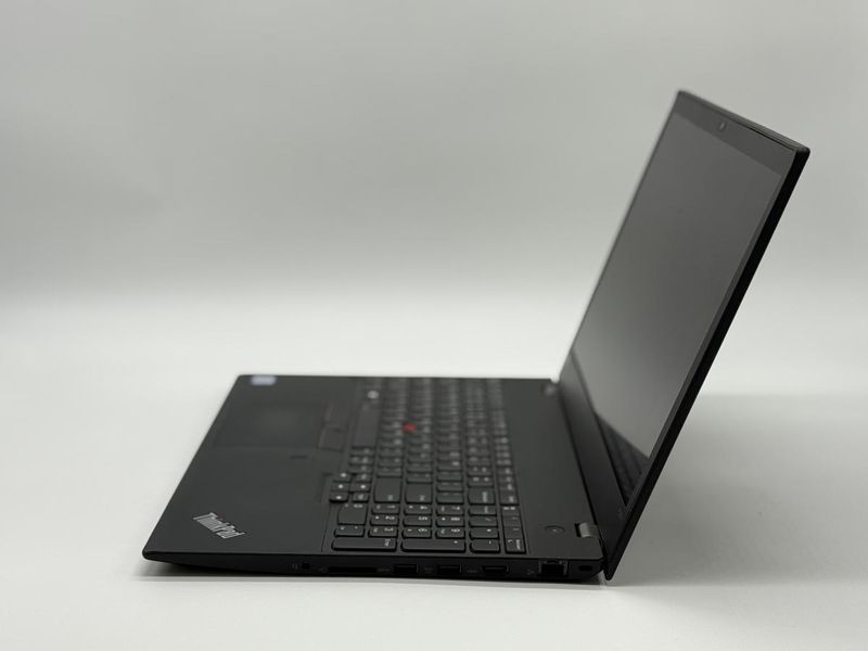 Фото Ноутбук Lenovo Thinkpad P52S 15,6" Сенсорний FHD IPS (1920*1080) Intel&reg; Core i7-8550U (1,8 GHz up to 4,0 GHz) 4 ядра 8 потоків DDR4 8 GB SSD 512 GB Intel&reg; UHD Graphics 620 + NVIDIA Quadro P500 2GB (Вживаний) 0i7-i28,