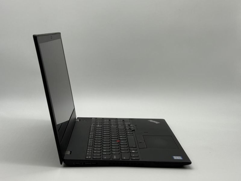 Фото Ноутбук Lenovo Thinkpad P52S 15,6" Сенсорний FHD IPS (1920*1080) Intel&reg; Core i7-8550U (1,8 GHz up to 4,0 GHz) 4 ядра 8 потоків DDR4 8 GB SSD 512 GB Intel&reg; UHD Graphics 620 + NVIDIA Quadro P500 2GB (Вживаний) 0i7-i28,