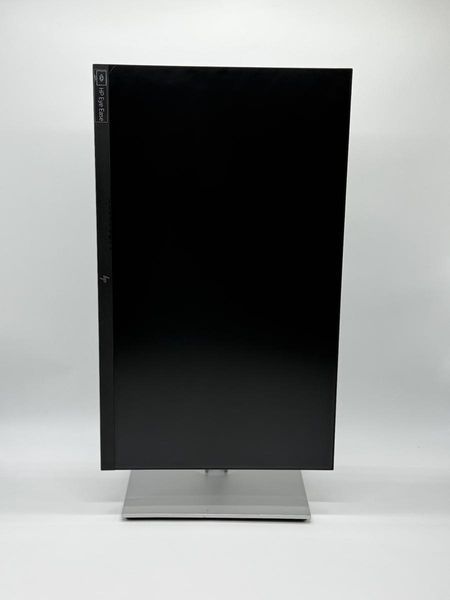 Фото Монітор HP E24 G4 FHD (23.8"): IPS-матриця, роздільна здатність 1920x1080. Зручна ергономічна підставка (регулювання висоти, поворот), вбудований USB-хаб та технологія HP Eye Ease для комфортної роботи. 2BXZ493SXSS,