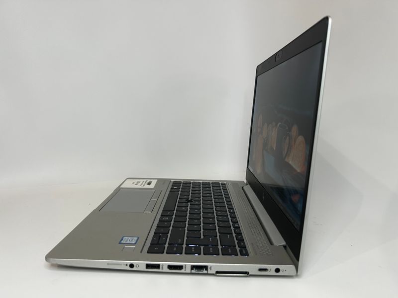Фото Ноутбук HP EliteBook 840 G5 14" FHD IPS (1920*1080) Intel&reg;Core i5-8250U (1,6 GHz up to 3.4 GHz) 4 ядра 8 потоків DDR4 8 GB SSD 128 GB Intel&reg; UHD Graphics 620 (Вживаний) 5cg9033vln,