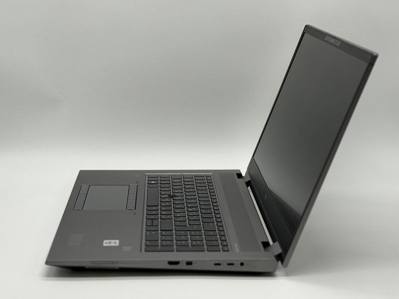 Фото Ноутбук HP ZBook Fury 17 G7 17,3 FHD IPS (1920*1080) Intel&reg; Core i7-10850H (2,7 GHz up to 5,1 GHz) 6 ядер 12 потоків DDR4 32 GB SSD 512 GB Intel&reg; UHD Graphics + NVIDIA Quadro RTX 3000 6GB ( Вживаний ) CND11339L1-1,