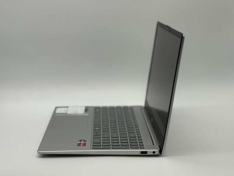 Фото Ноутбук HP 15-fc0xxx 15,6" FHD IPS (1920*1080) AMD Ryzen 7 7730U (2,0 GHz up to 4,5 GHz) 8 ядер 16 потоків DDR4 16 GB SSD 512 GB AMD Radeon Graphics ( Вживаний ) 1H85143L59\1H85143KZP,