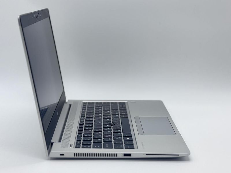 Фото Ноутбук HP EliteBook 745 G6 14" FHD IPS (1920*1080) AMD Ryzen 3 3300U (2,1 GHz up to 3,5 GHz) 4 ядра 4 потоки DDR4 8 GB SSD 256 GB AMD Radeon RX Vega 6 (вживаний) 5CG01959RB-03,