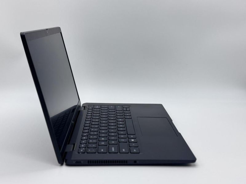 Фото Ноутбук Dell Latitude 7420 14" FHD IPS (1920*1080) Intel&reg;Core i5-1135G7 (2,4 GHz up to 4,2 GHz) 4 ядра 8 потоків DDR4 8 GB SSD 256 GB Intel&reg; Iris&reg; Xe Graphics (Вживаний) 6MJ3XD3,