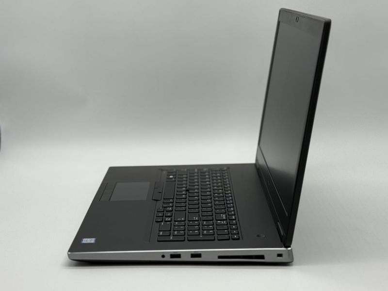 Фото Ноутбук DELL Precision 7740 17.3 FHD IPS (1920*1080) Intel&reg; Core i7-9750H (2,6 GHz up to 4,5 GHz) 6 ядер 12 потоків DDR4 64 GB SSD 512 GB Intel&reg; UHD Graphics 630 + NVIDIA Quadro RTX4000 8 GB ( Вживаний ) 5V0KM33,